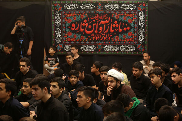 محفل عزاداری نوجوانان فاطمی در دهه اول محرم الحرام