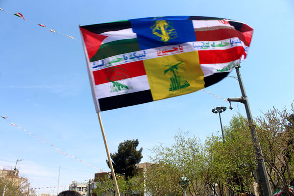 حضور عزتمندانه مردم قم در راهپیمایی آخرین جمعه ماه رمضان