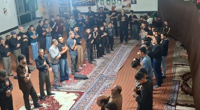 مراسم سینه‌زنی محرم در روستای باش‌محله