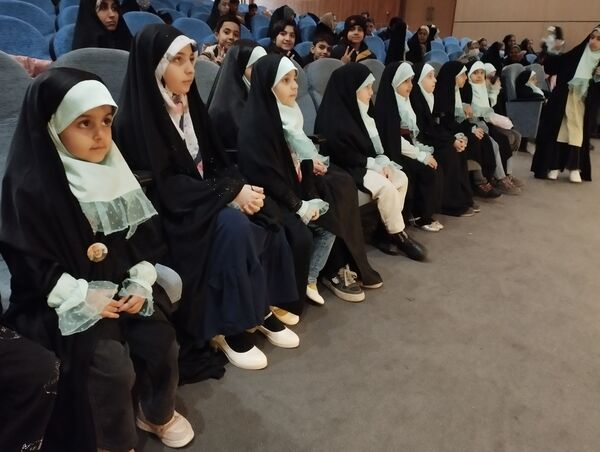 مراسم تقدیر و تشکر از دانش‌آموزان عضو گروه سرود سردار سلیمانی شهرستان قدس