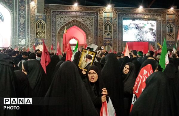 حماسه وفاداری در مشهد؛ حضور میلیونی مردم در بدرقه مقام معظم رهبری