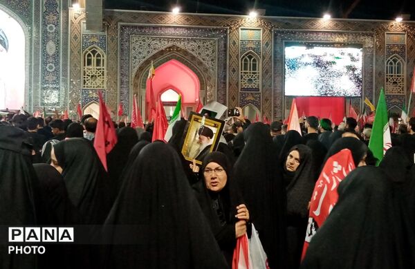 حماسه وفاداری در مشهد؛ حضور میلیونی مردم در بدرقه مقام معظم رهبری