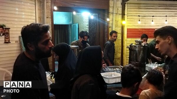 مهمانی کیلومتری غدیر در نیشابور 