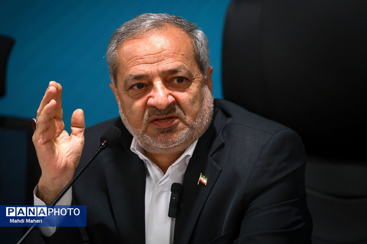 حفاظت و صیانت از حریم معلمی، وظیفه مستقیم «گزینش» است 