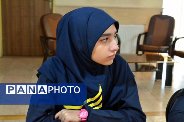 برگزاری کافه ۵۷ در دبیرستان فرهنگ