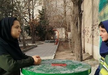 روایت دانش‌آموزان دبیرستان تربیت رودهن پیرامون اهمیت دادن به طبیعت و درختان 