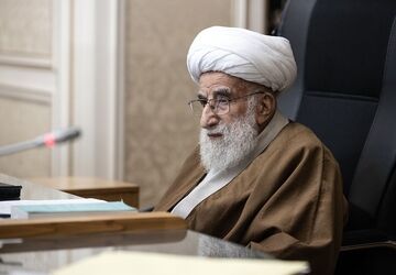 آیت‌الله جنتی: مقام معظم رهبری سدی شکست‌ناپذیر در برابر زیاده‌خواهی دشمنان است
