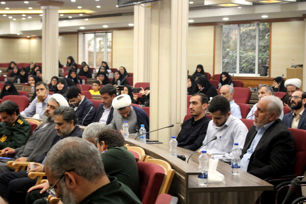 همایش معلم ماندگار در قم