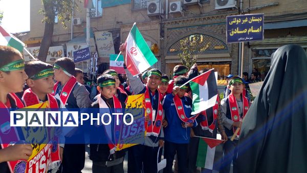 راهپیمایی ۱۳ آبان و روز دانش آموز در نیشابور 