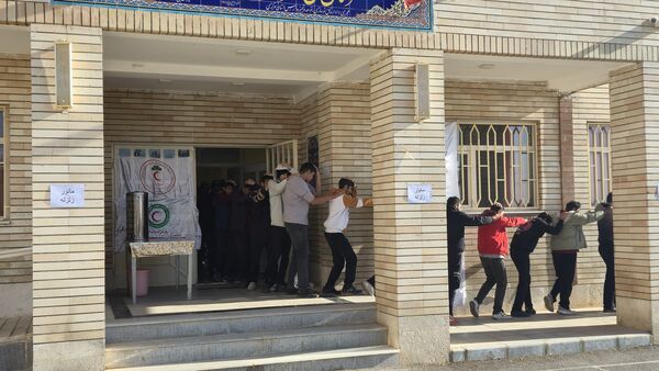 بیست‌وهفتمین مانور زلزله و ایمنی در مدارس شهرستان محلات 