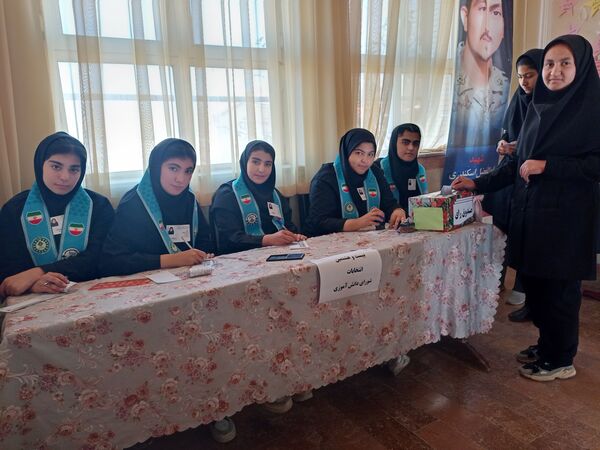 انتخابات شورای دانش‌آموزی دبیرستان الزهرای خواجه