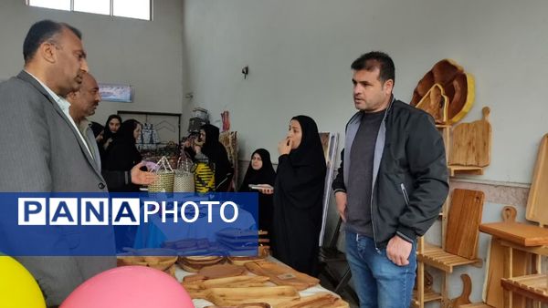 نمایشگاه صنایع دستی و مشاغل خانگی در میاندورود 