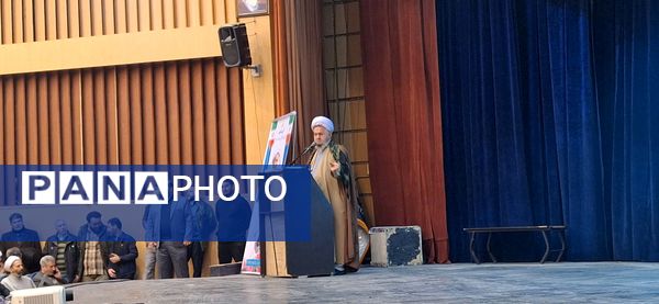 امام جمعه جدید تاکستان معرفی شد