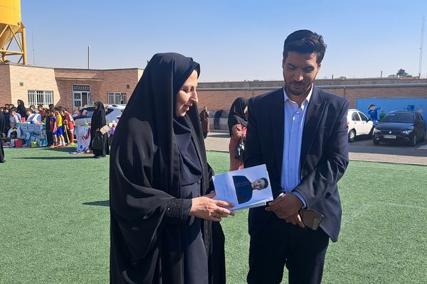  برپایی نمایشگاه  آثار دانش‌آموزان در مدرسه غیاث‌الدین جمشید کاشانی ملارد 