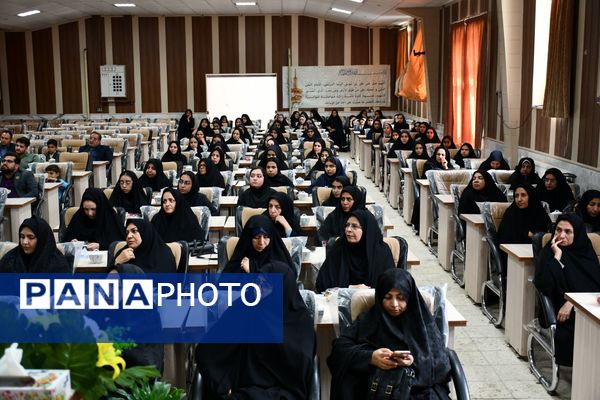 جشن ستارگان آموزش و پرورش مه‌ولات