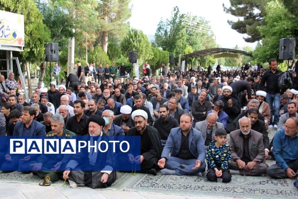 مراسم سوگواری شهدای خدمت در گلزار شهدای شهرستان گلپایگان