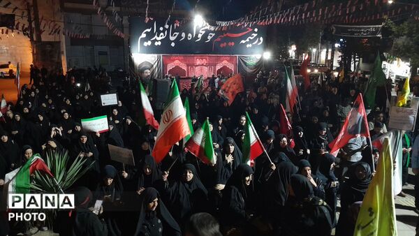 حضور پرشور مردم در اجتماع مردمی؛ جلوه‌ای از همبستگی و وحدت ملی