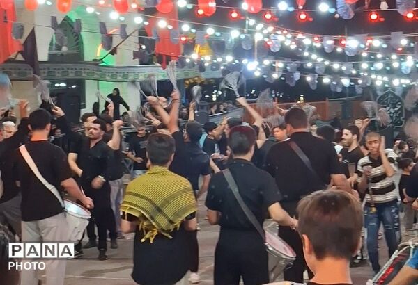سوگواری مردم ملایر در روز عاشورای حسینی 