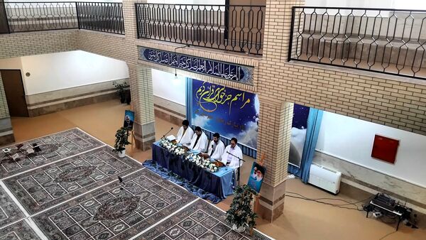 مراسم جزخوانی قرآن کریم در اهر با حضور فعال دانش‌آموزان