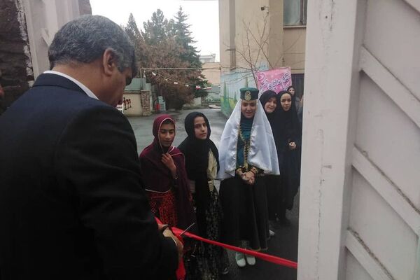  آیین افتتاح جشنواره ماها و ایران‌مون در دبیرستان خدیجه کبری پردیس 