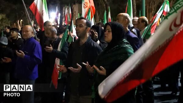 هستیم بر آن عهد که بستیم