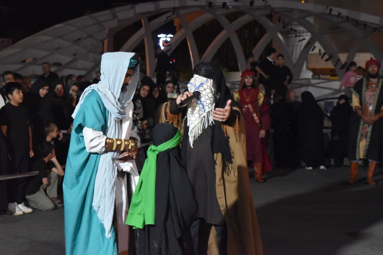 تعزیه خوانی در میدان امام خمینی ره شهرستان مرند