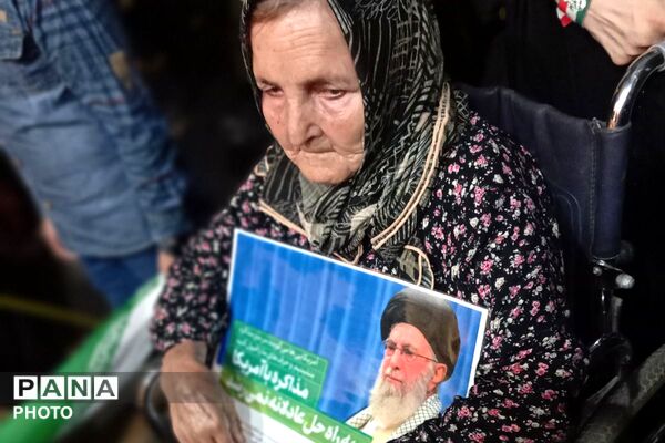 شور و حماسه مردمی در شهرستان قرچک در تجمعات مردمی