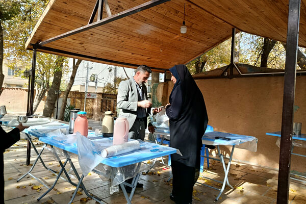 محفل صمیمی کارکنان اداری ناحیه ۴ شیراز به مناسبت روز زن
