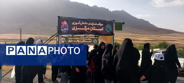 موکب «عشاق الحسین(ع)» در مسیر پیاده‌روی جاماندگان اربعین شازند 