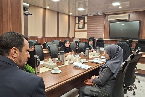 نشست هم اندیشی مسئولین قطب های پنج گانه گروه آموزشی تربیتی درس تفکر و سبک زندگی شهرستان های استان تهران