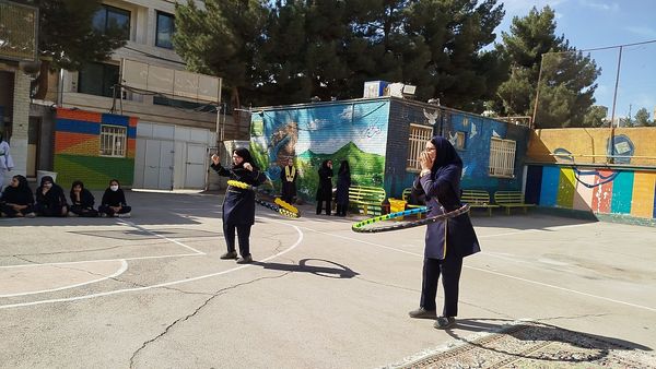 المپیاد ورزشی درون مدرسه ای در دبیرستان پیرایش یک