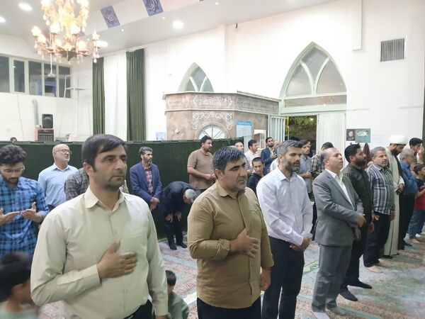 شب شعر و روایت‌گری محفل ادبی خارزنج در خلیل‌آباد