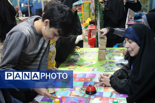  حال هوای غرفه وزارت آموزش و پرورش در سی و دومین نمایشگاه بین‌المللی قرآن کریم 