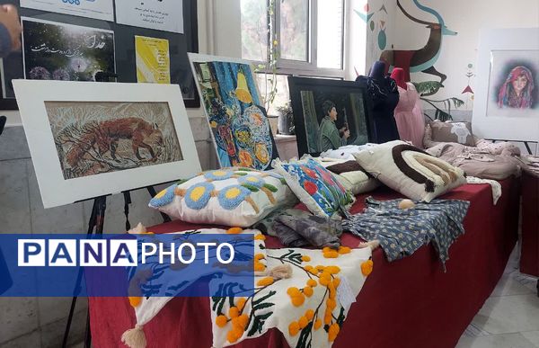 برگزاری جشنواره ماها(مدرسه آرمانی،هنر آسمانی) در هنرستان محمودیه بجنورد