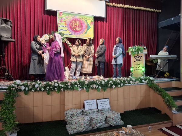 گرامیداشت روز مادر مدرسه دخترانه ۱۷ شهریور 