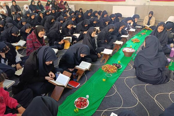 محفل انس با قرآن کریم در دبیرستان حاج بهادر گراشی ناحیه ۳