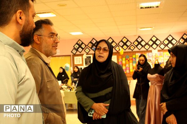 آثار هنرجویان هنرستان‌های ناحیه یک همدان به نمایش درآمد