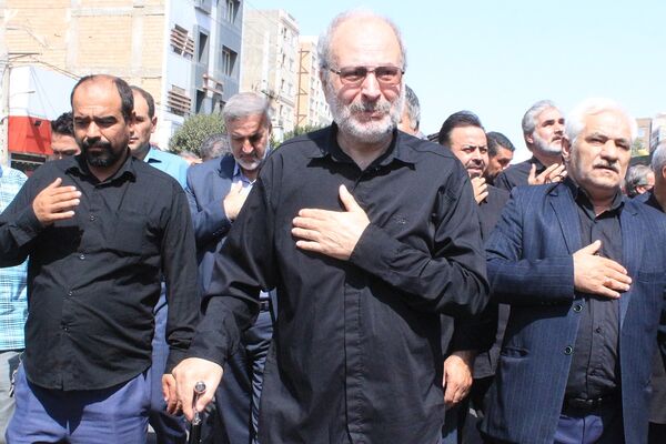 تشییعی که بهارستان را یکپارچه عزادار و مفتخر کرد