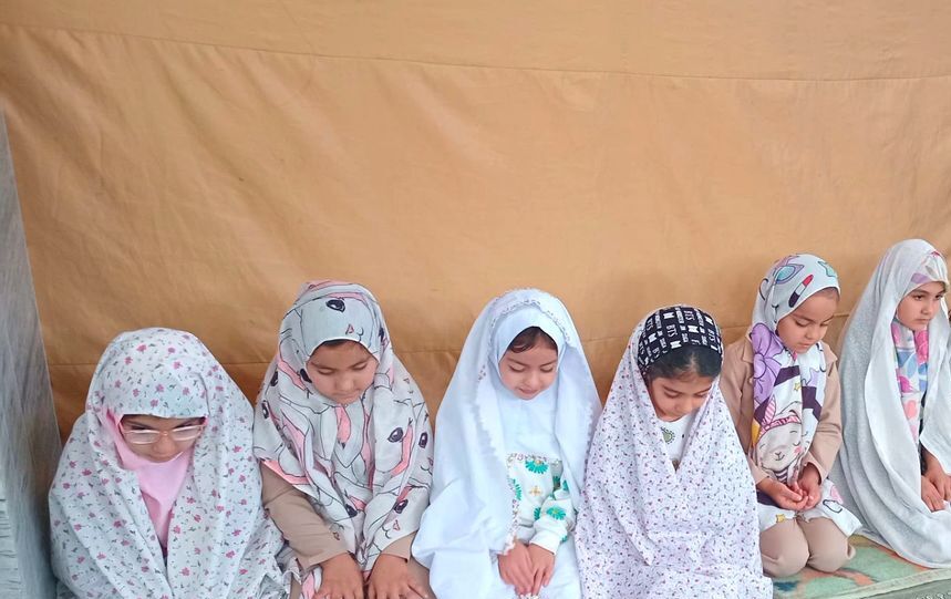 نمازی از جنس حضور نونهالان 