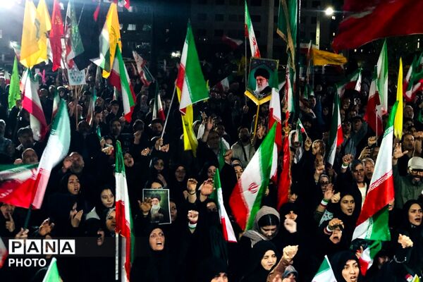 یادبود شهدا و تجدید پیمان مردمی