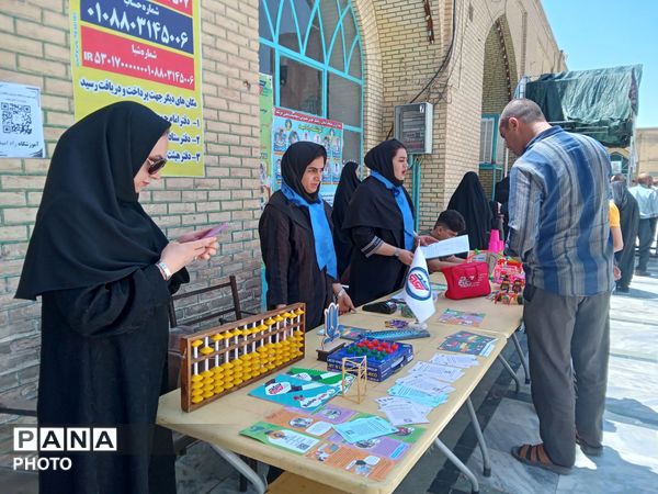 برپایی میز خدمت در هفته آخر اردیبهشت ماه 