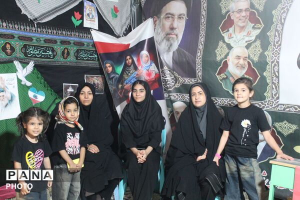 موکب های شهرستان فاروج در حال خدمت رسانی به زائران به رهبر انقلاب 