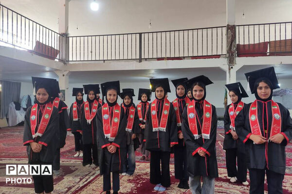 طلوع مهارت‌ها در جشن فارغ‌التحصیلی دانش‌آموزان دبستان دهگاه