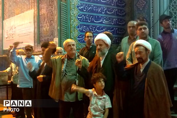 شور و حماسه مردمان قرچک در صد و دومین  شب از تجمعات مردمی