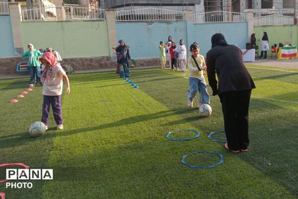  جشنواره «خانواده پویا» با حضور پر شور دانش آموزان و مادران