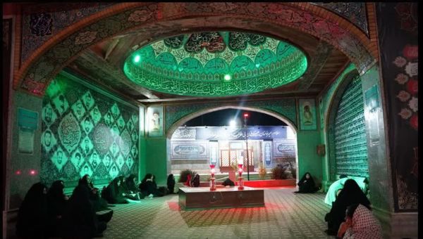 مراسم شب قدر در گلزار شهدا بم