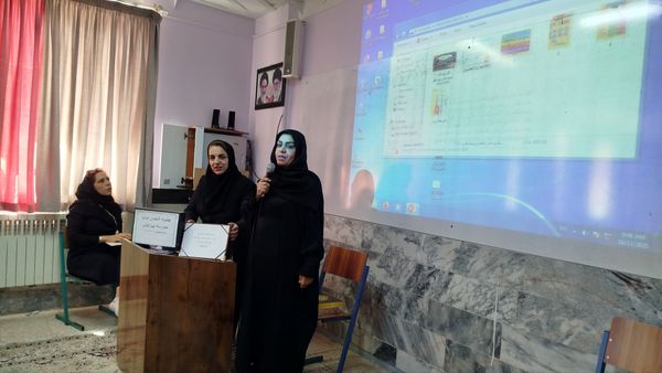 اولین مجمع عمومی انجمن اولیاء و مربیان در دبیرستان پیرایش نیشابور