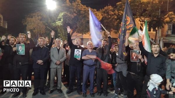 هم‌نوایی فرهنگیان و دانش‌آموزان اهر در سوگواره شبانه رهبر شهید