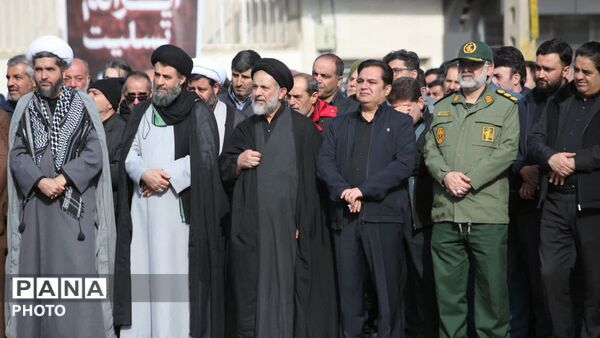 سوگواری مردم نظرآباد در غم فقدان رهبر فرزانه انقلاب 
