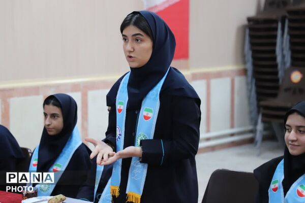 مطالبات بی‌واسطه شورای دانش‌آموزی مدرسه شهید مسافری تبریز با مسوولان وزارت آموزش و پرورش 